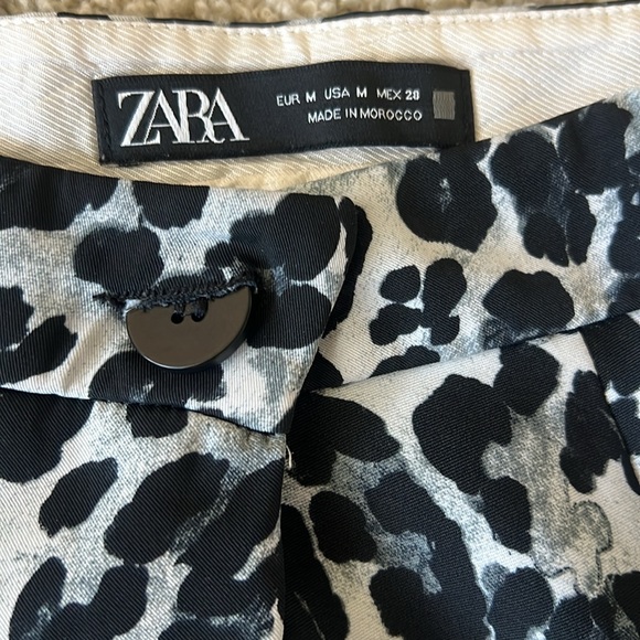 Zara Shorts - Picture 2 of 3
